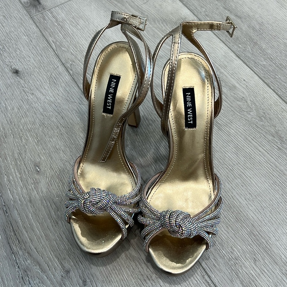 Nine West Gold wowzz platform dress sandals sz 7 Bronze Crystal
